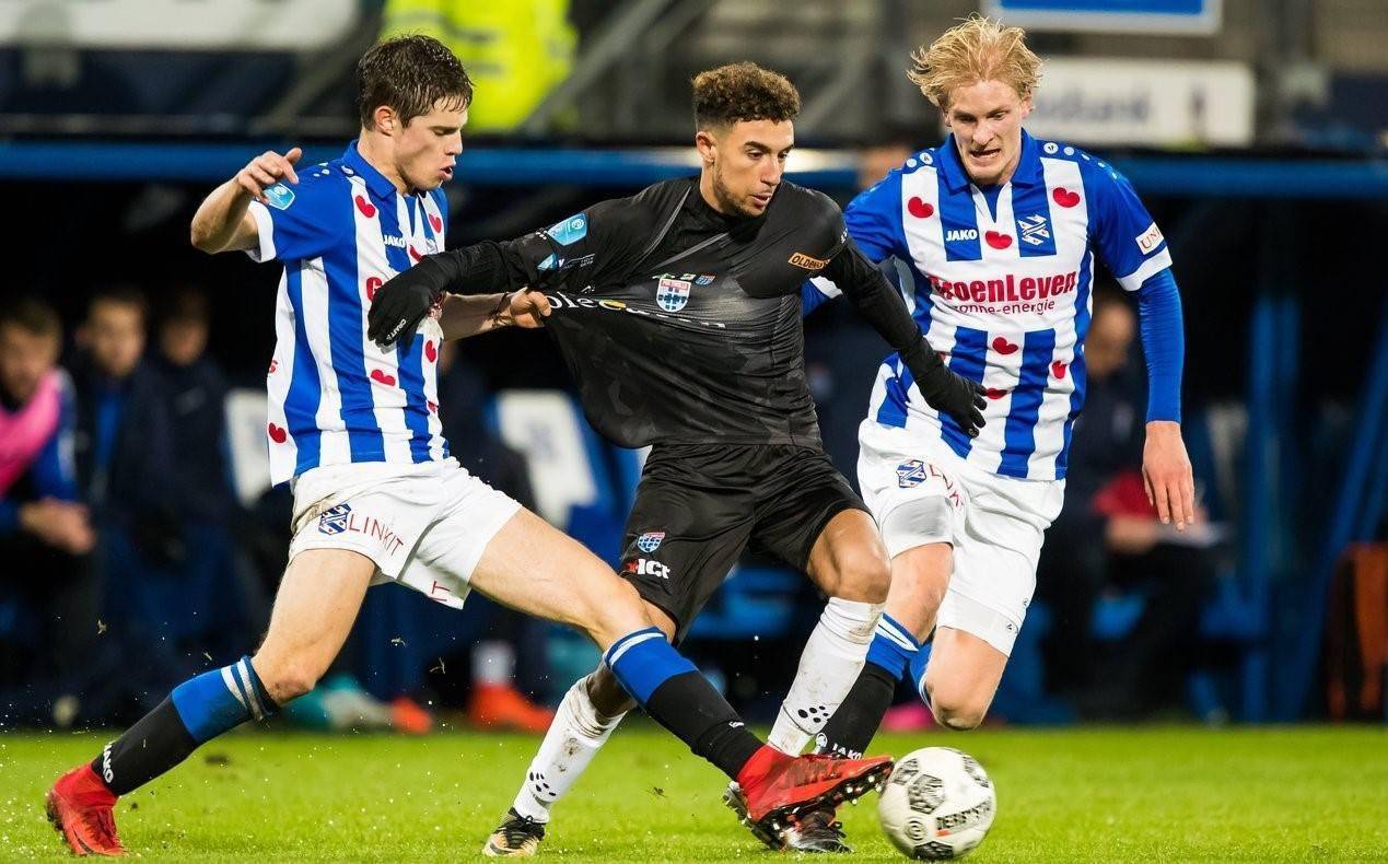 对话为例 对话为例